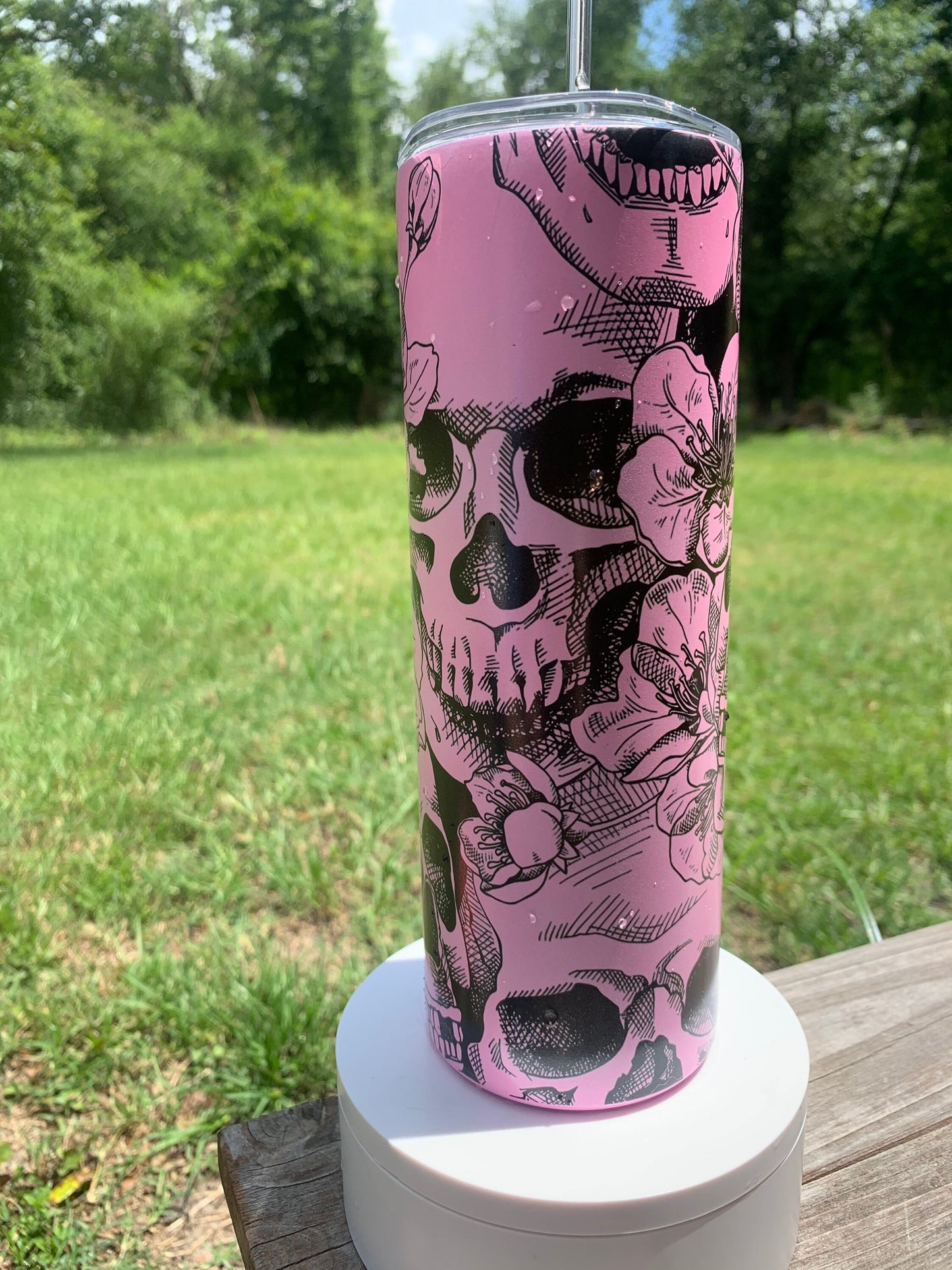 Skull & Flowers Pink and Blue Color Changing 20oz Tumbler